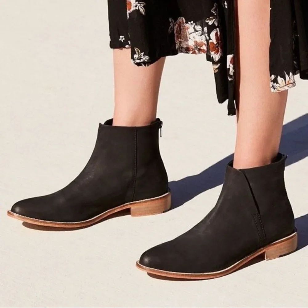 Free people black century ankle flat bootie size 36